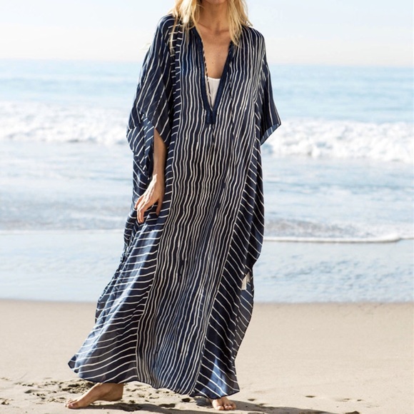 Blue and white light weight chiffon Caftan - Picture 4 of 5